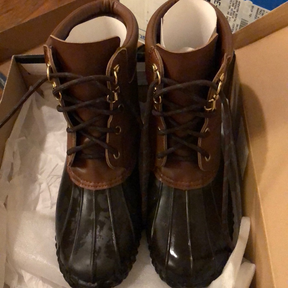 Duck boots great condition